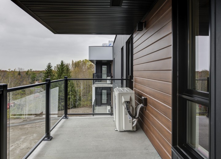 2023 Unité modèle Quartier distinction Victoriaville Balcon
