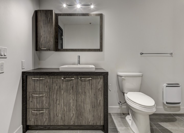 2023 Unité modèle Quartier distinction Victoriaville Salle de bain Vanité