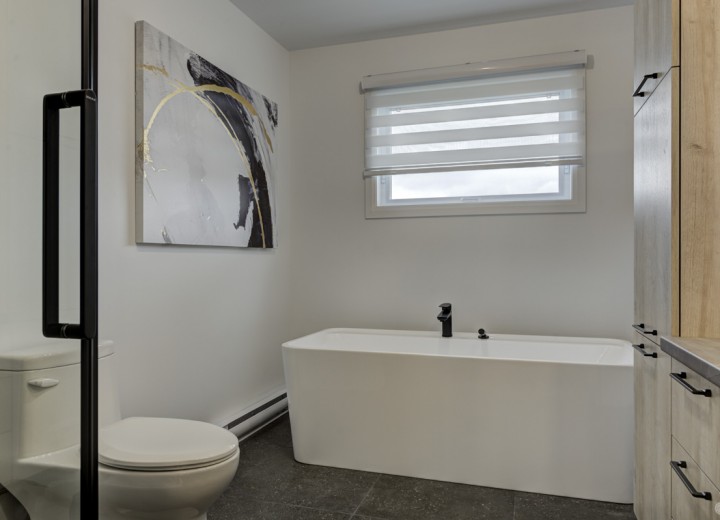 2023 Maison modèle Constructions André Jacques Salle de bain 2