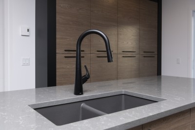 Photo-20-rue-Dancause-Victoriaville-comptoir