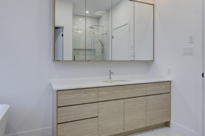 Photo-15-rue-Simard-Princeville-armoires-salle-de-bain